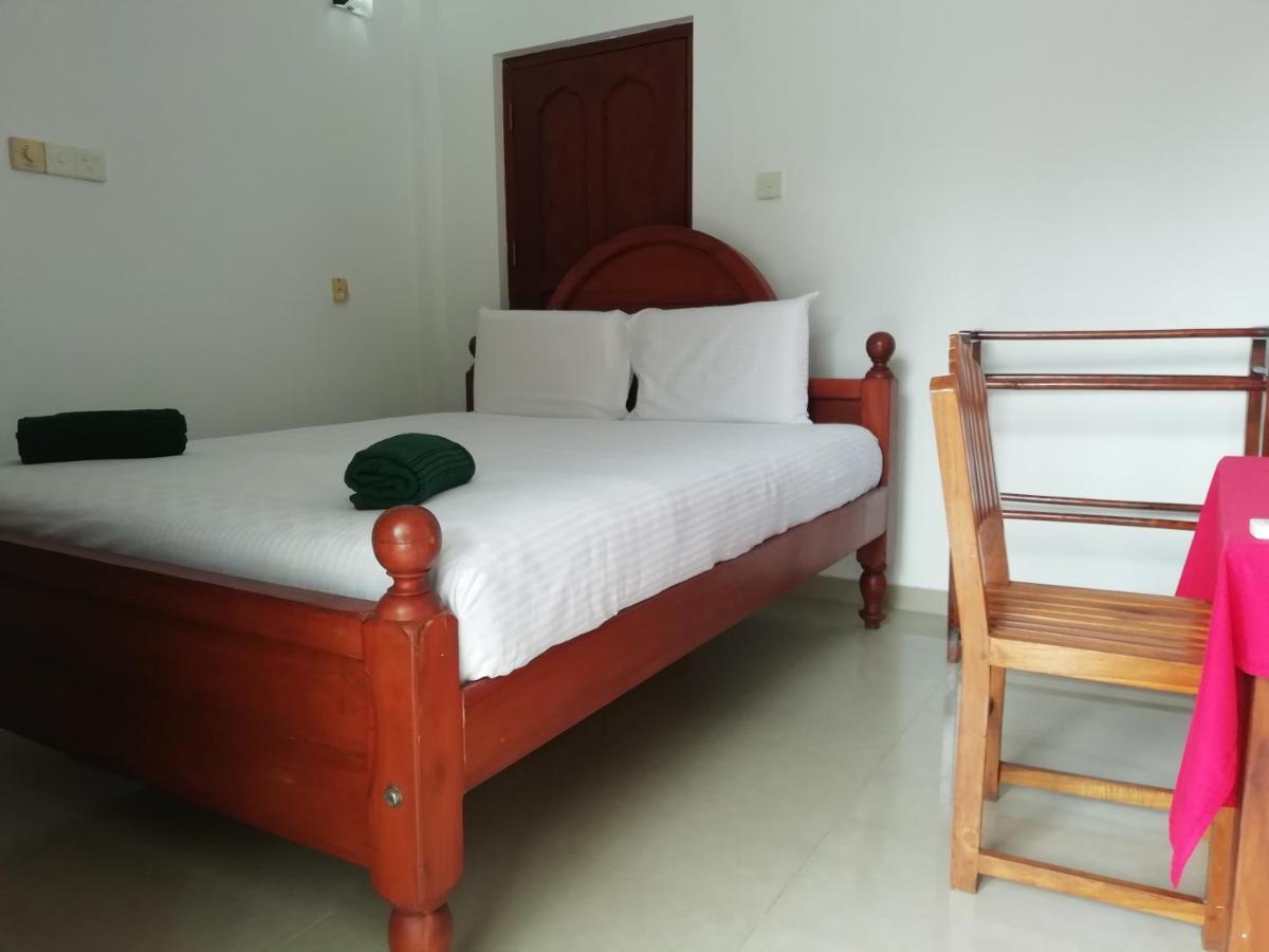 Hotel White Baby à Hikkaduwa Extérieur photo